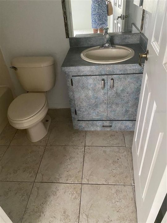 For Rent: $1,600 (3 beds, 2 baths, 1038 Square Feet)