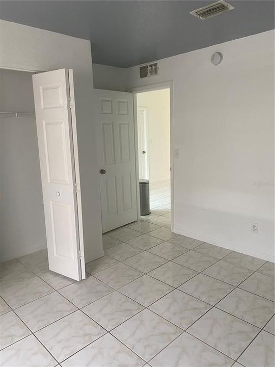 For Rent: $1,600 (3 beds, 2 baths, 1038 Square Feet)