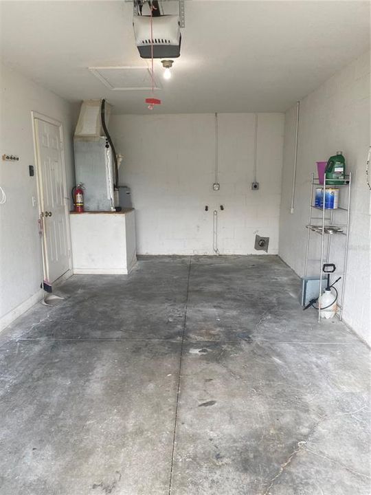 For Rent: $1,600 (3 beds, 2 baths, 1038 Square Feet)