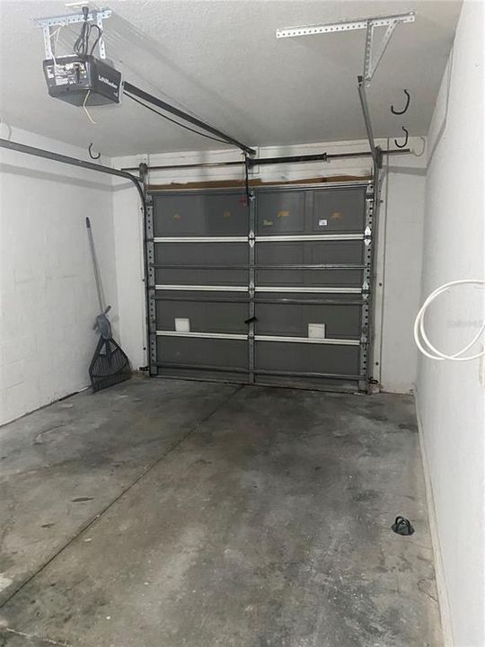 For Rent: $1,600 (3 beds, 2 baths, 1038 Square Feet)