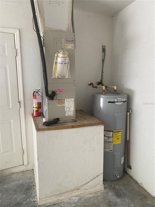 For Rent: $1,600 (3 beds, 2 baths, 1038 Square Feet)