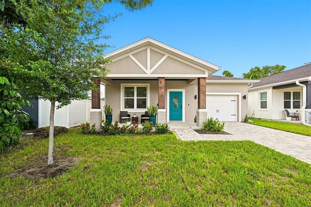 For Rent: $3,695 (3 beds, 2 baths, 1550 Square Feet)