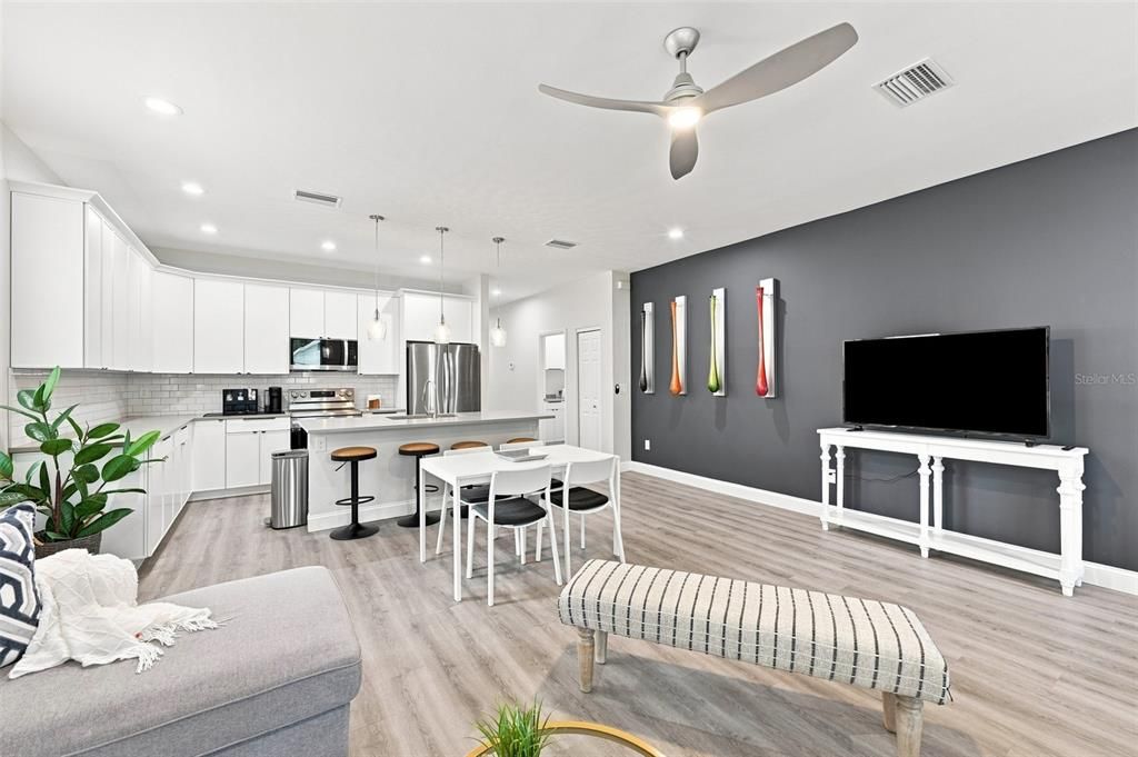 For Rent: $3,695 (3 beds, 2 baths, 1550 Square Feet)
