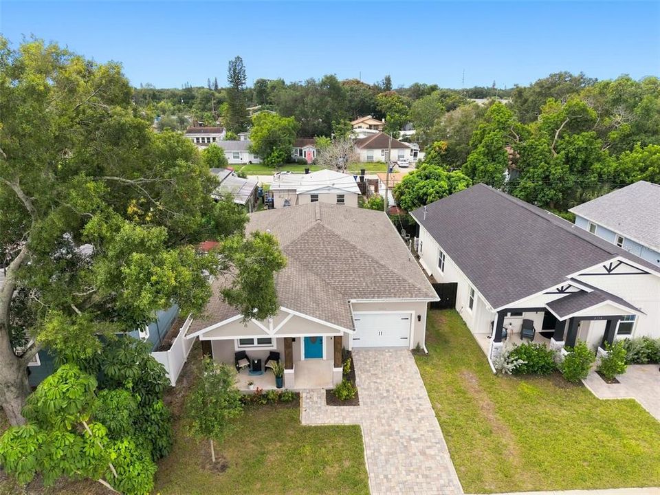 For Rent: $3,695 (3 beds, 2 baths, 1550 Square Feet)