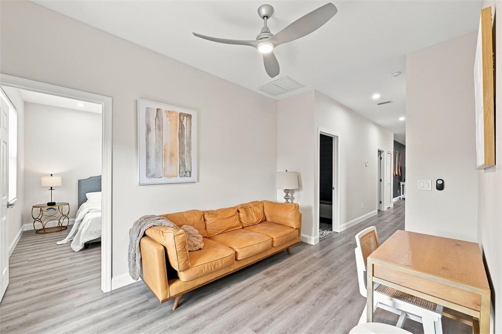 For Rent: $3,695 (3 beds, 2 baths, 1550 Square Feet)