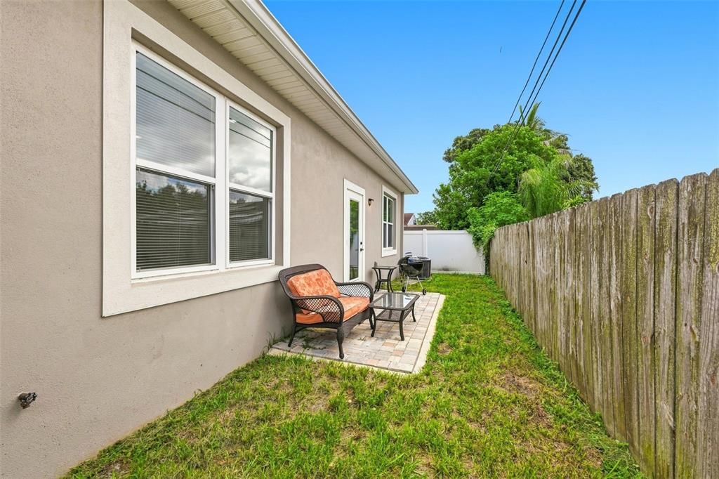 For Rent: $3,695 (3 beds, 2 baths, 1550 Square Feet)