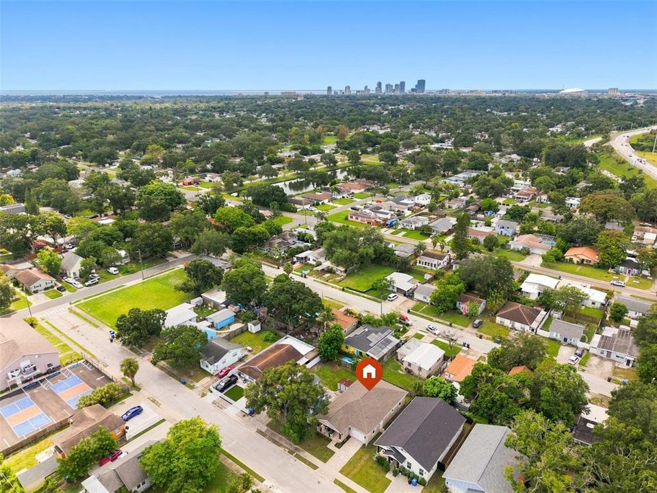 For Rent: $3,695 (3 beds, 2 baths, 1550 Square Feet)