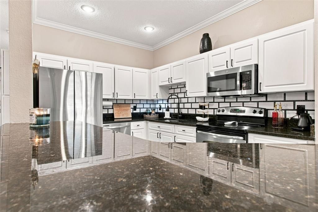 For Sale: $374,900 (4 beds, 2 baths, 1623 Square Feet)