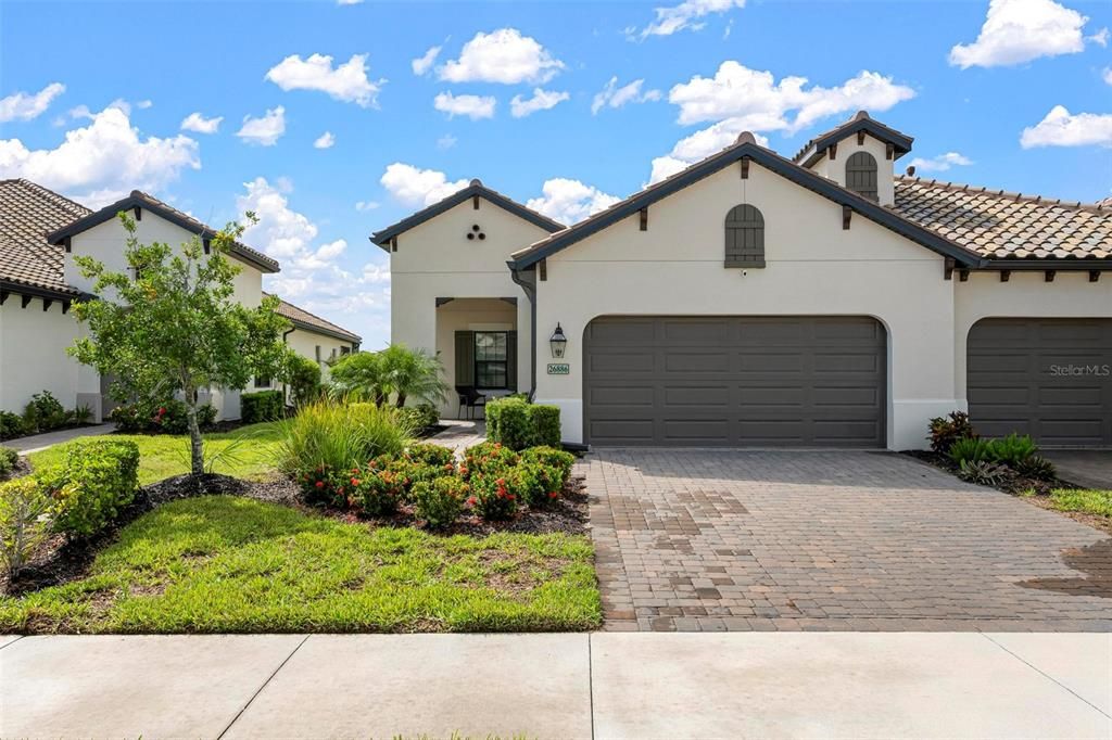 For Sale: $485,000 (3 beds, 2 baths, 1850 Square Feet)
