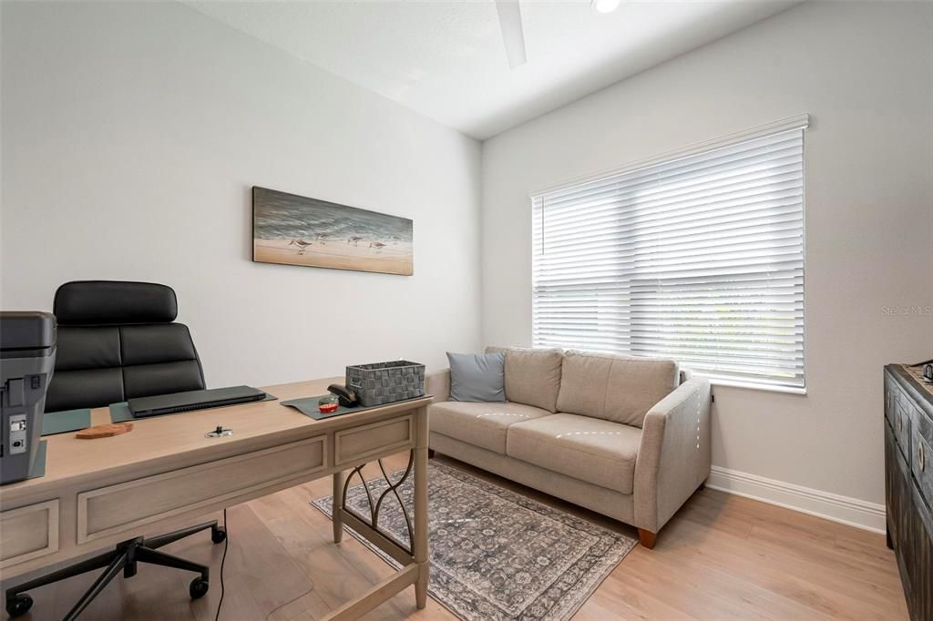 For Sale: $485,000 (3 beds, 2 baths, 1850 Square Feet)