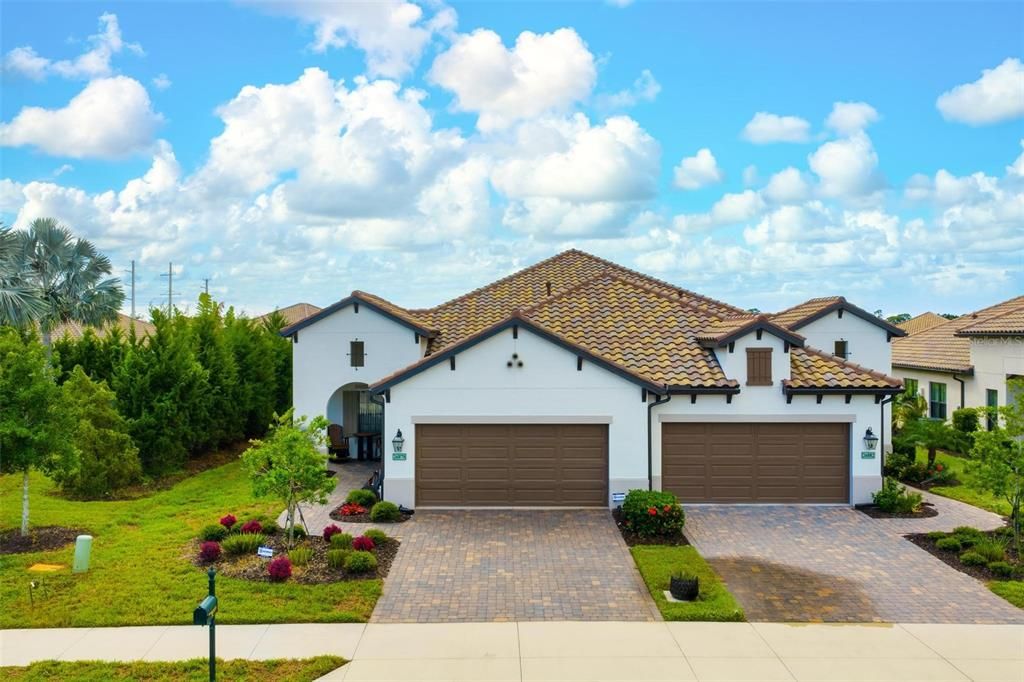 For Sale: $485,000 (3 beds, 2 baths, 1850 Square Feet)