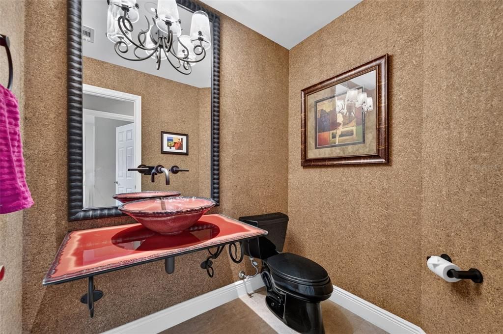En Venta: $675,000 (4 camas, 2 baños, 3147 Pies cuadrados)