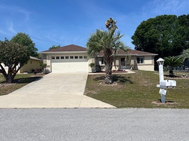 For Sale: $196,000 (2 beds, 2 baths, 1495 Square Feet)