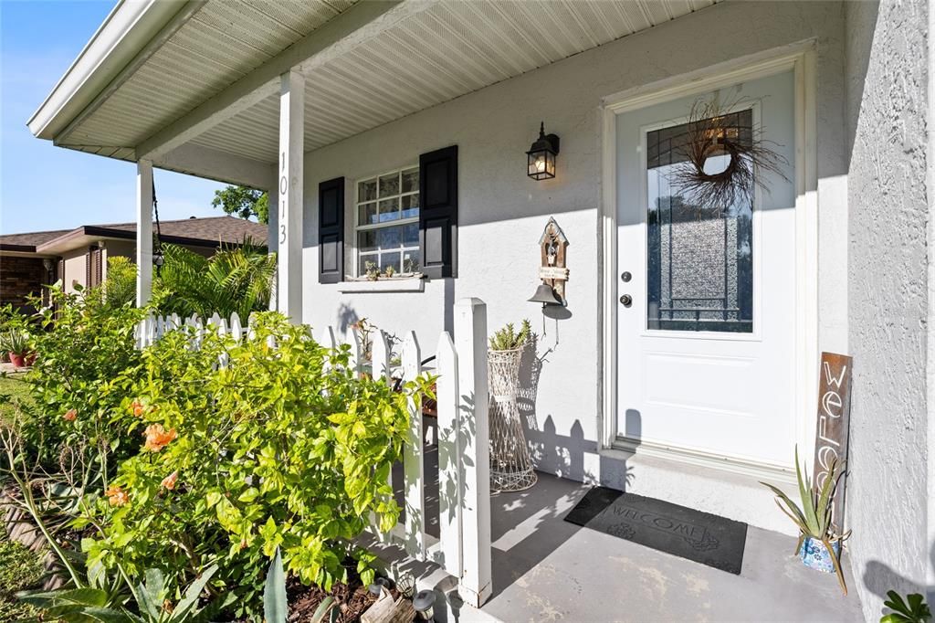 For Sale: $299,900 (3 beds, 2 baths, 1224 Square Feet)