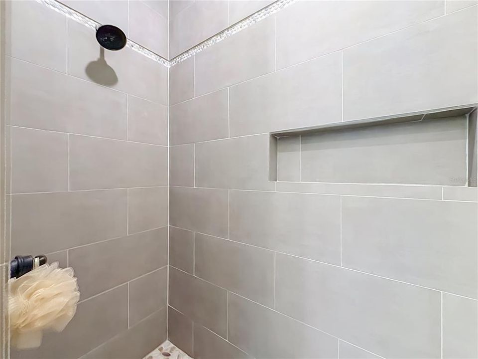 For Sale: $590,000 (2 beds, 2 baths, 1200 Square Feet)