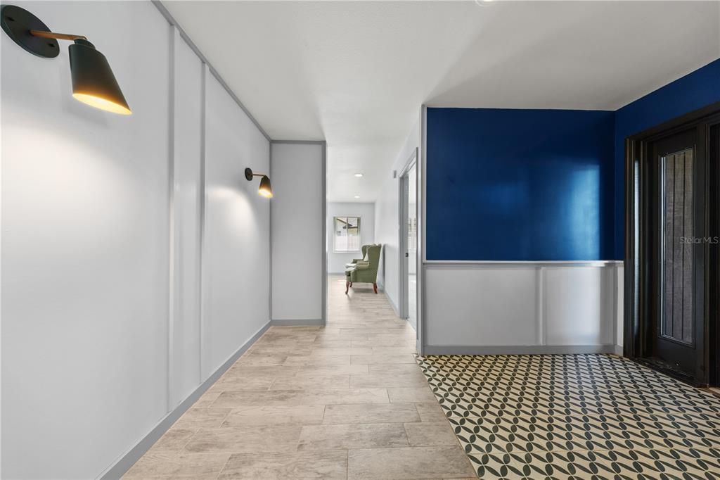 En Venta: $575,000 (4 camas, 2 baños, 1985 Pies cuadrados)
