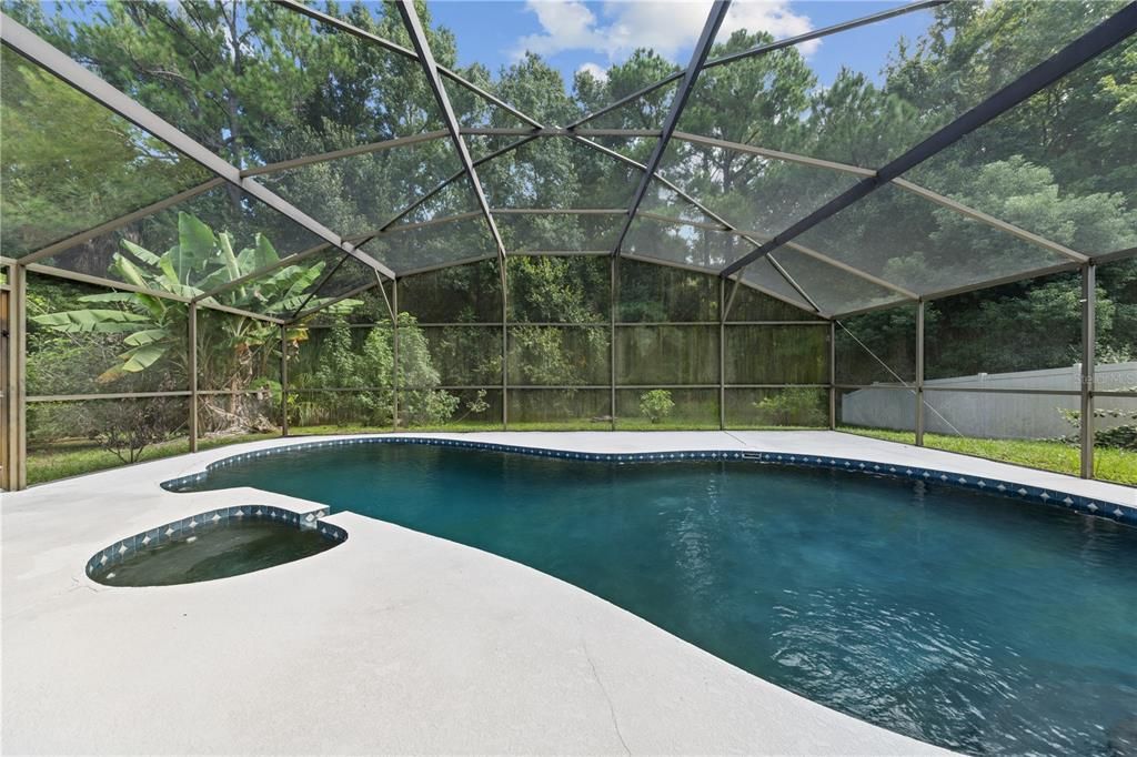 En Venta: $575,000 (4 camas, 2 baños, 1985 Pies cuadrados)