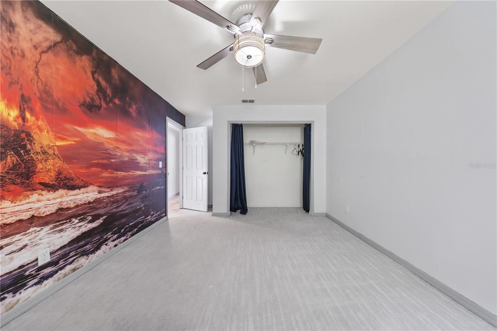 En Venta: $575,000 (4 camas, 2 baños, 1985 Pies cuadrados)