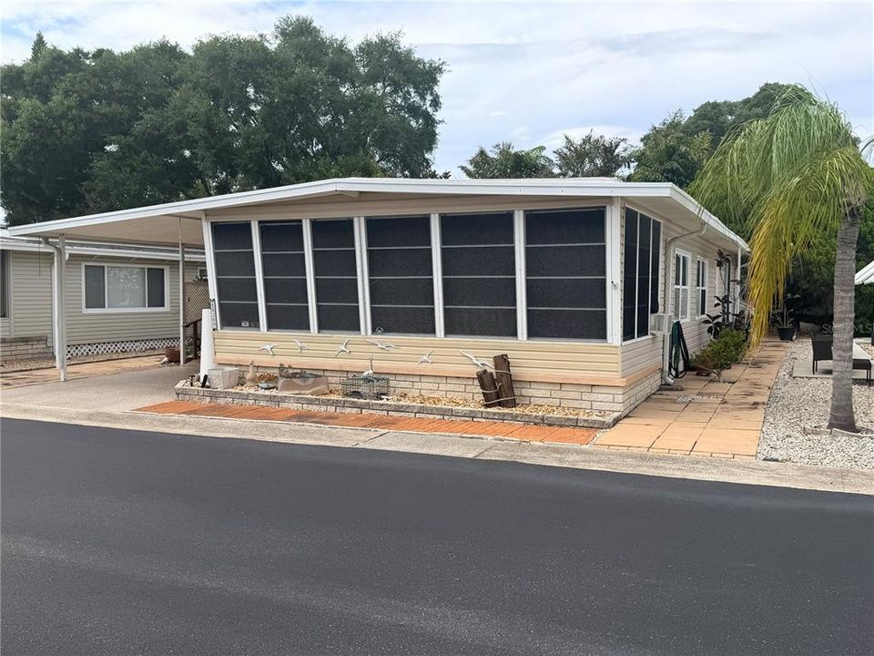 En Venta: $155,000 (2 camas, 2 baños, 1008 Pies cuadrados)