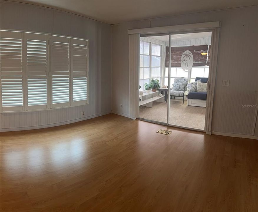 En Venta: $155,000 (2 camas, 2 baños, 1008 Pies cuadrados)
