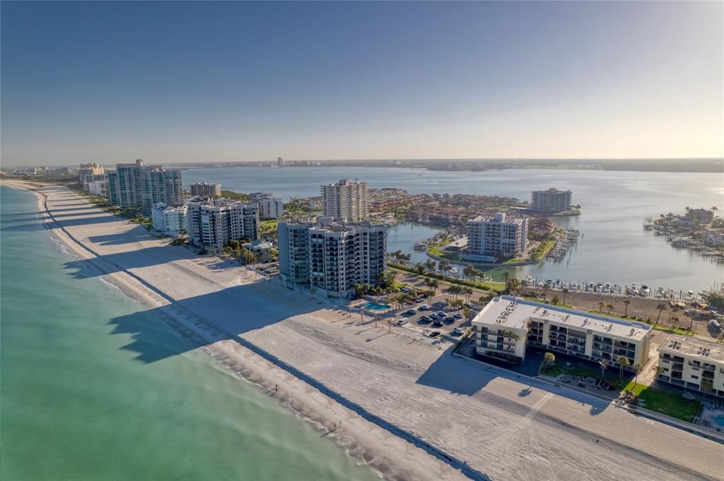 For Rent: $4,500 (2 beds, 2 baths, 1610 Square Feet)