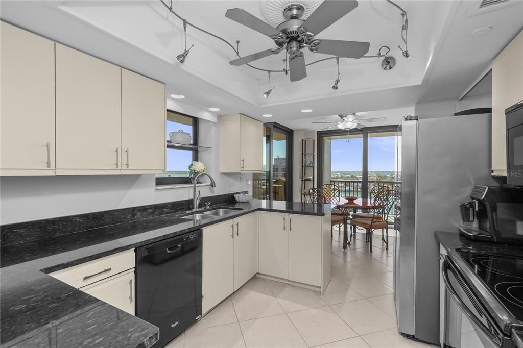 For Rent: $4,500 (2 beds, 2 baths, 1610 Square Feet)