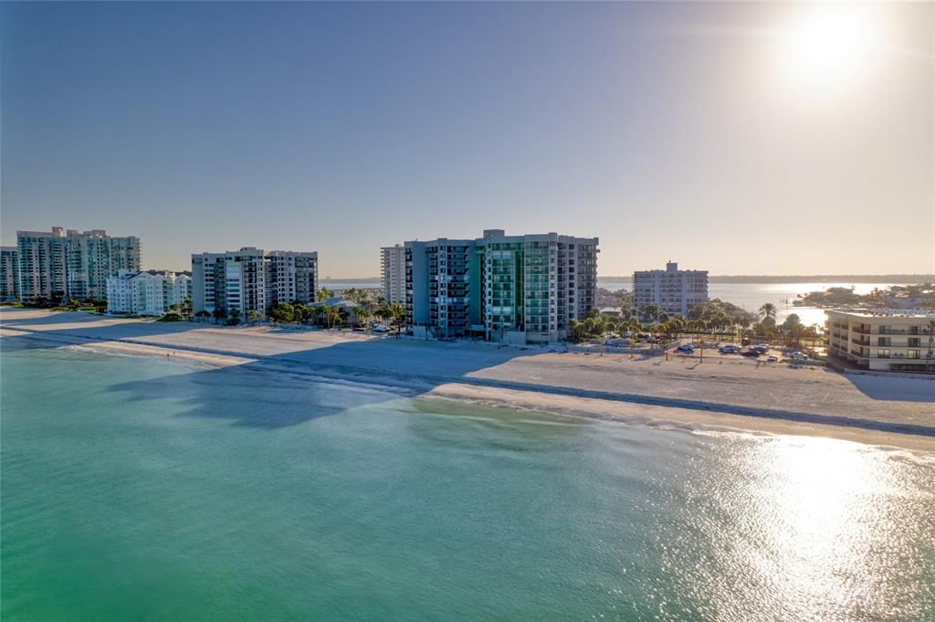 For Rent: $4,500 (2 beds, 2 baths, 1610 Square Feet)