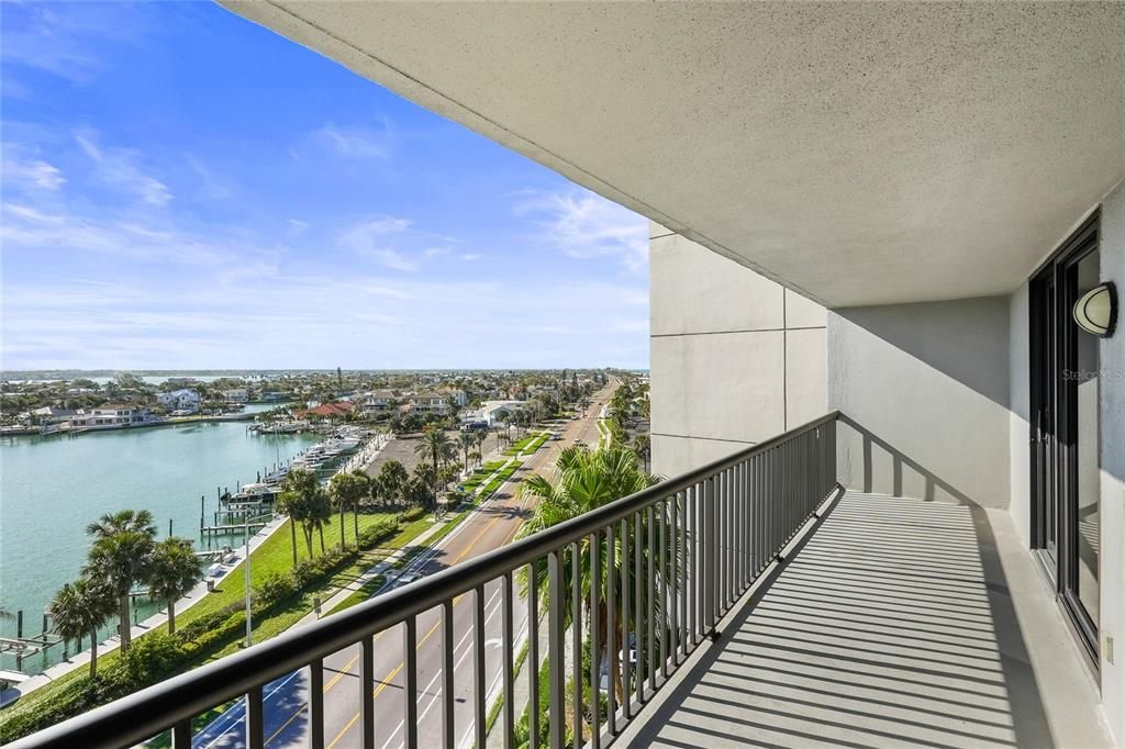 For Rent: $4,500 (2 beds, 2 baths, 1610 Square Feet)