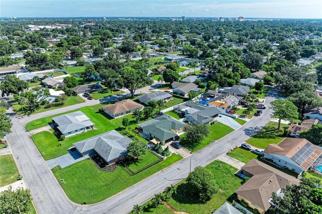 На продажу: $335,000 (2 спален, 2 ванн, 1591 Квадратных фут)