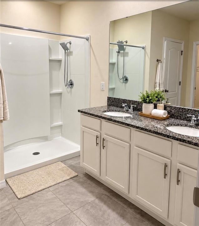 For Sale: $339,000 (4 beds, 2 baths, 1867 Square Feet)