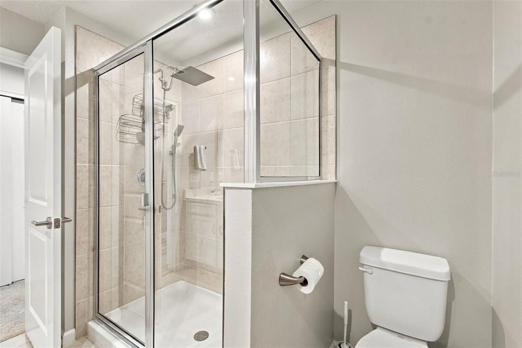En Venta: $379,900 (3 camas, 2 baños, 1888 Pies cuadrados)