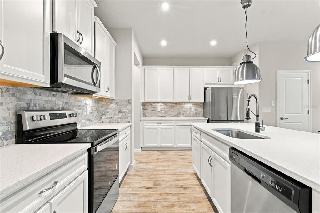 En Venta: $379,900 (3 camas, 2 baños, 1888 Pies cuadrados)
