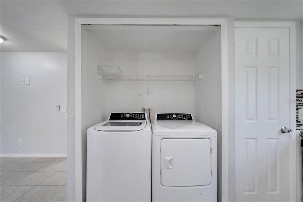 В аренду: $1,650 (2 спален, 2 ванн, 905 Квадратных фут)