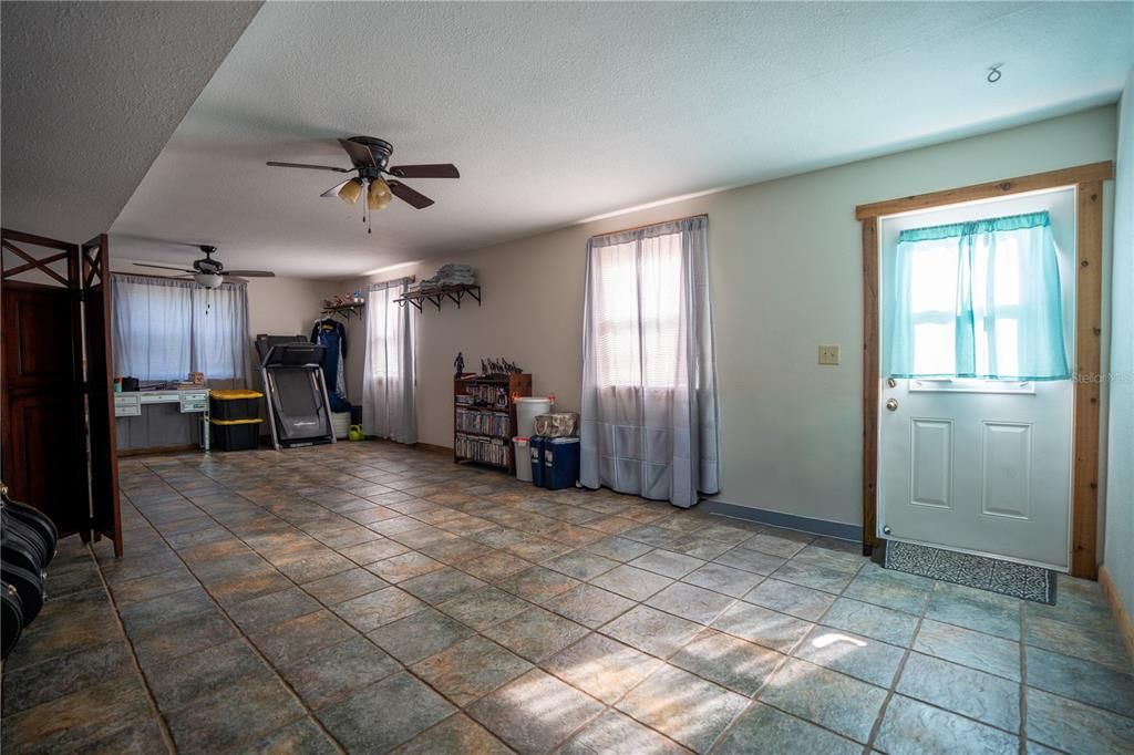 En Venta: $449,900 (3 camas, 2 baños, 1692 Pies cuadrados)