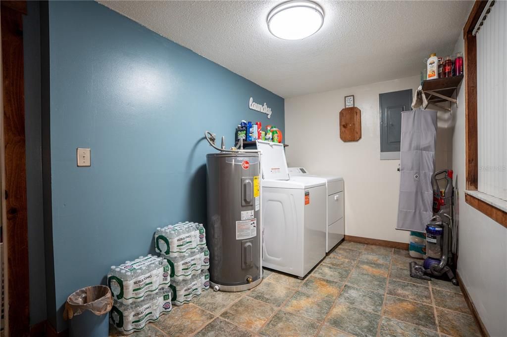 En Venta: $449,900 (3 camas, 2 baños, 1692 Pies cuadrados)
