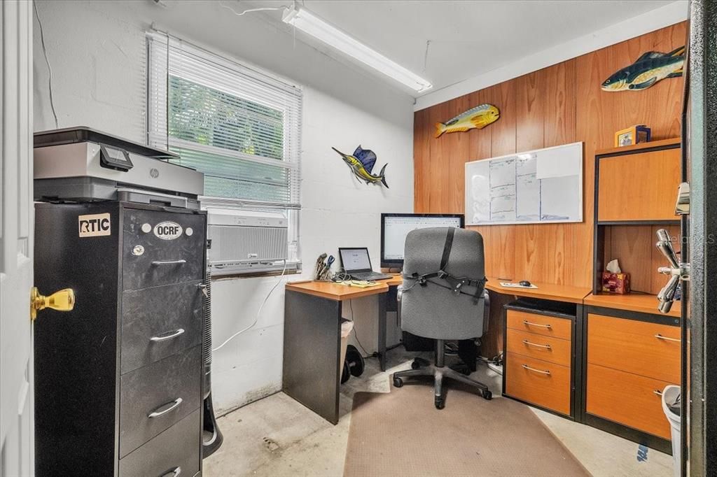 For Sale: $429,900 (3 beds, 2 baths, 1815 Square Feet)