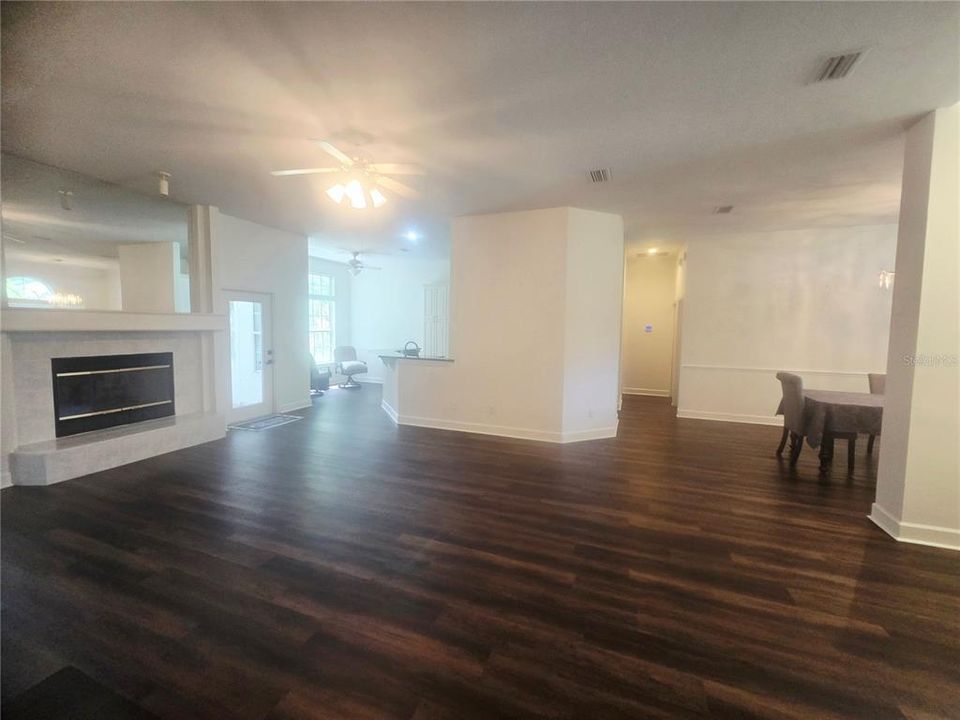 На продажу: $459,900 (4 спален, 2 ванн, 2218 Квадратных фут)