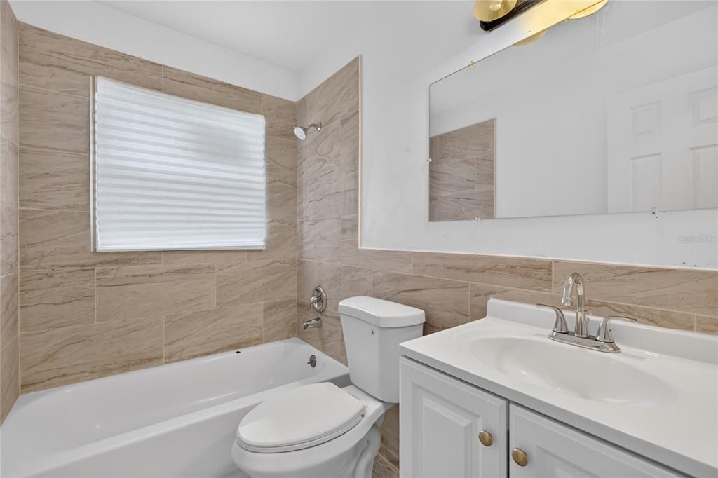 For Sale: $350,000 (4 beds, 2 baths, 1700 Square Feet)