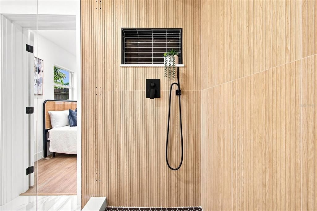 En Venta: $449,900 (2 camas, 2 baños, 1174 Pies cuadrados)