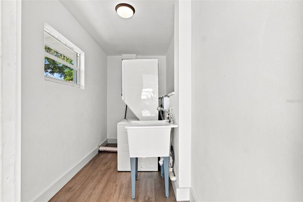 En Venta: $449,900 (2 camas, 2 baños, 1174 Pies cuadrados)