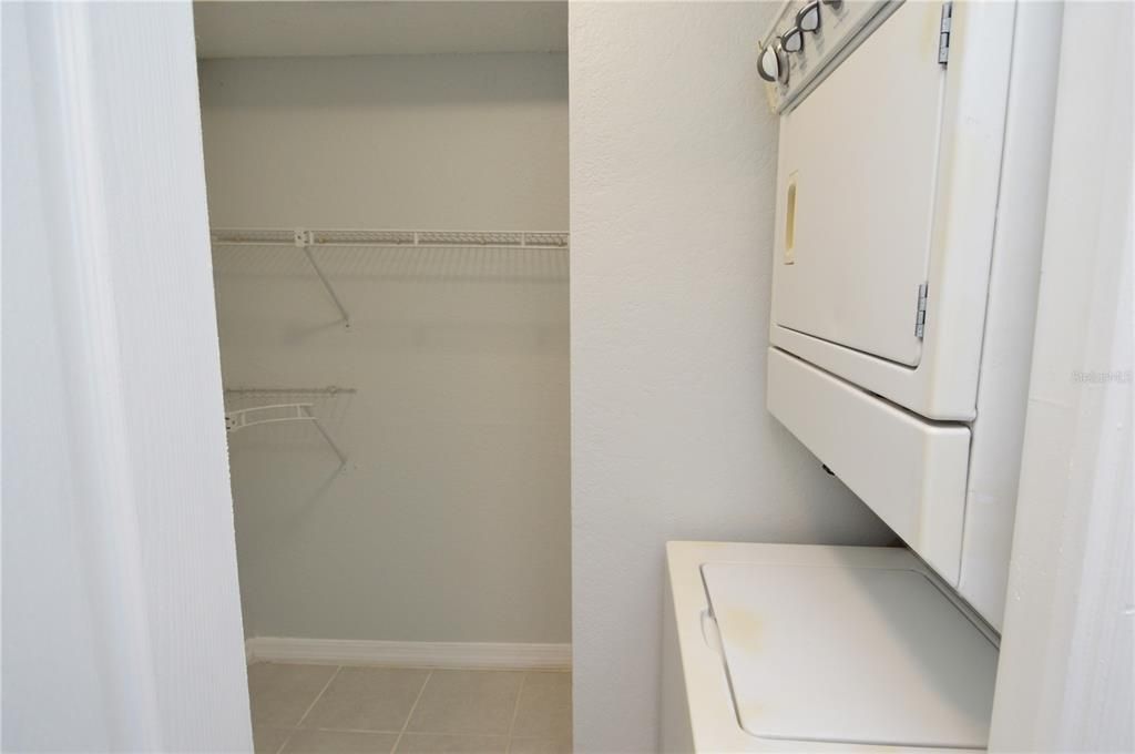 For Rent: $1,300 (1 beds, 1 baths, 500 Square Feet)
