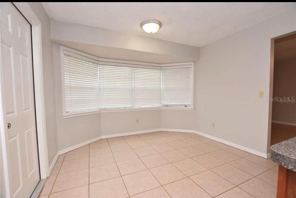 For Rent: $1,650 (2 beds, 2 baths, 1294 Square Feet)