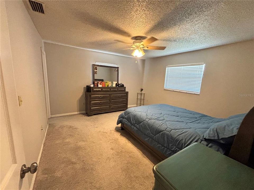 For Rent: $1,650 (2 beds, 2 baths, 1294 Square Feet)