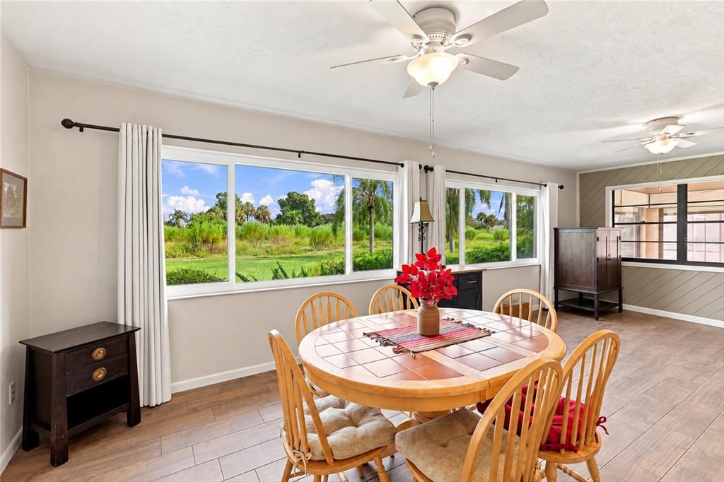 For Sale: $239,900 (2 beds, 2 baths, 1697 Square Feet)