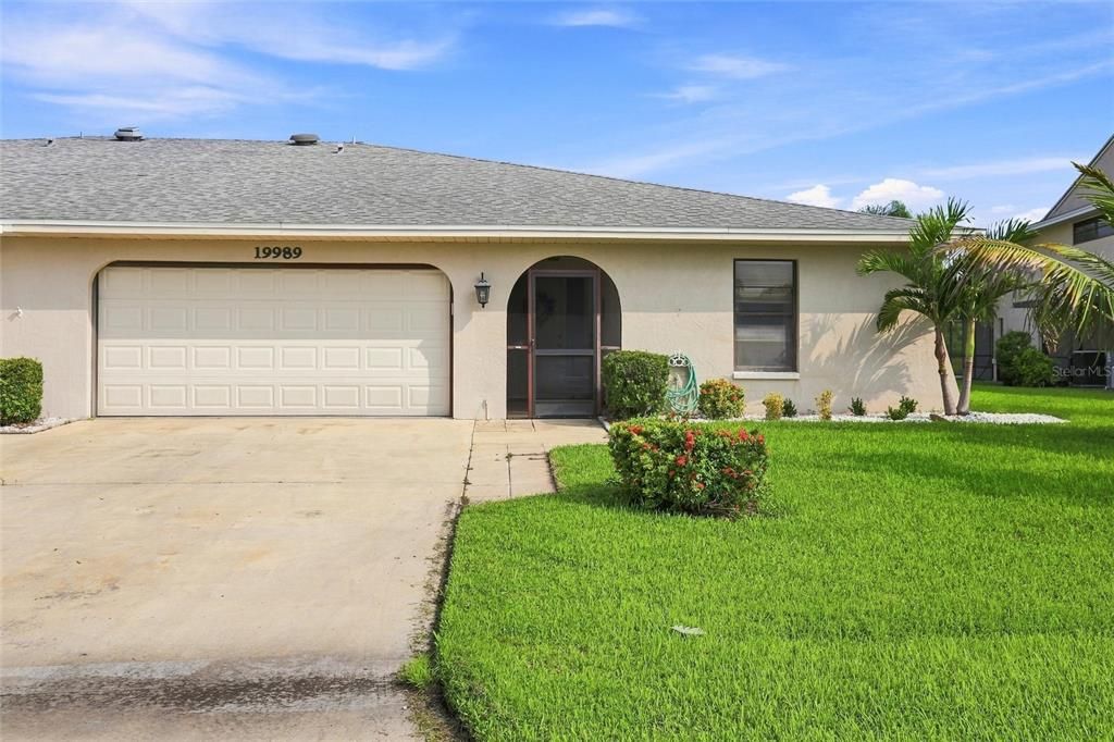 For Sale: $239,900 (2 beds, 2 baths, 1697 Square Feet)