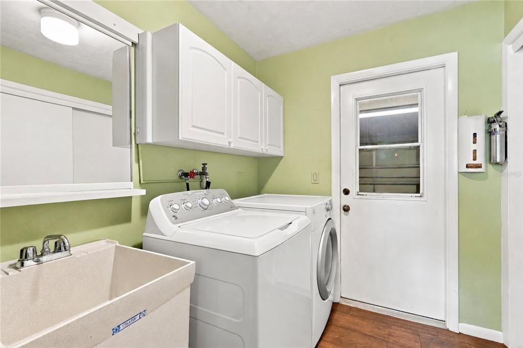 For Sale: $239,900 (2 beds, 2 baths, 1697 Square Feet)