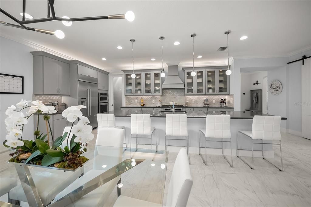 На продажу: $799,999 (3 спален, 2 ванн, 2298 Квадратных фут)