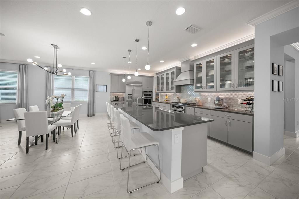 На продажу: $799,999 (3 спален, 2 ванн, 2298 Квадратных фут)