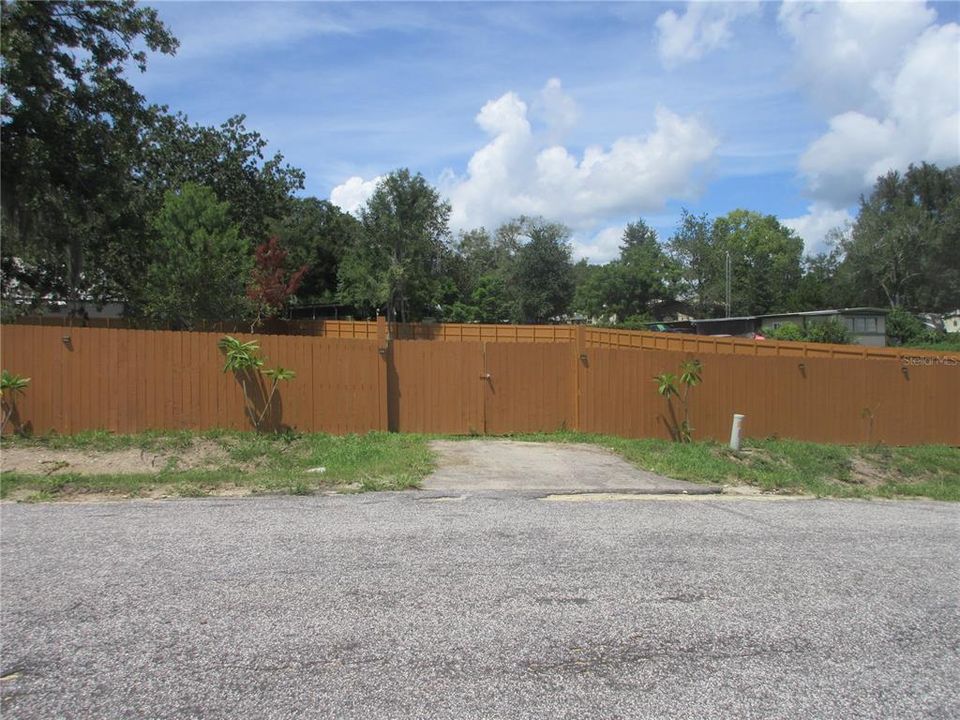 En Venta: $86,500 (0.71 acres)