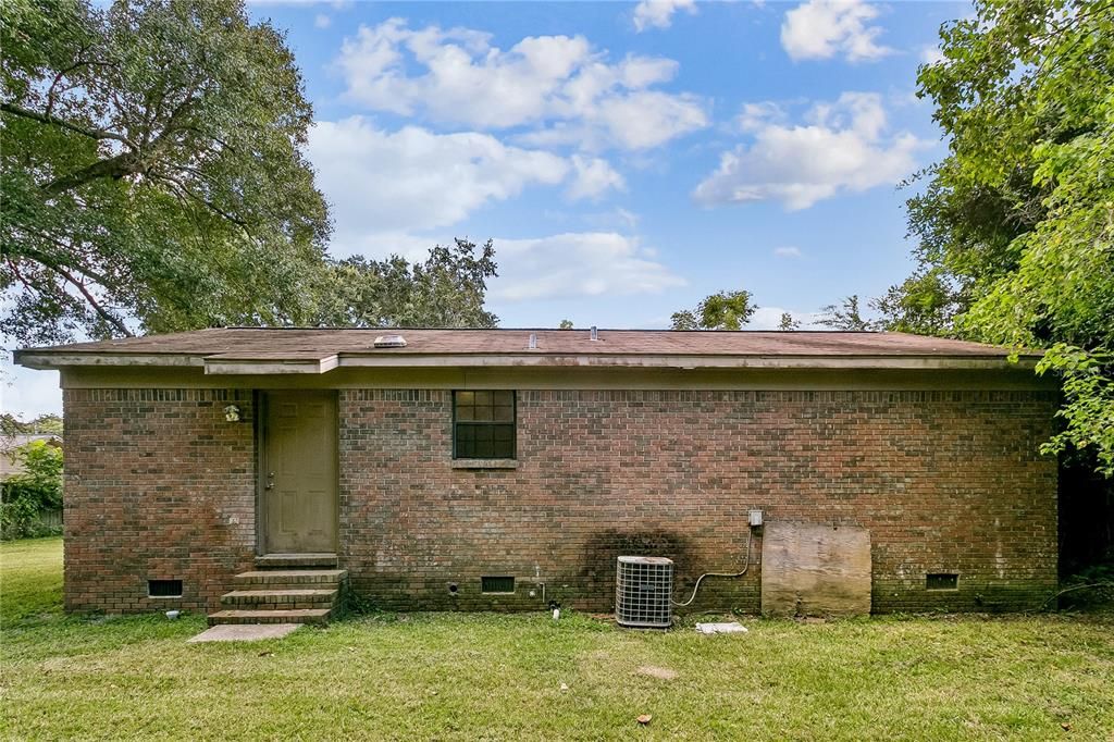 En Venta: $188,900 (3 camas, 1 baños, 1076 Pies cuadrados)
